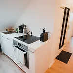 شقة Working - 8 Single Beds - 5 Schlafzimmer *