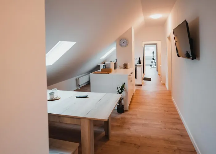 Working - 8 Single Beds - 5 Schlafzimmer Appartement