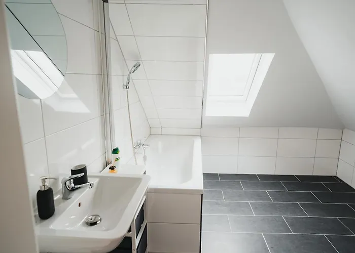 Working - 8 Single Beds - 5 Schlafzimmer Appartement