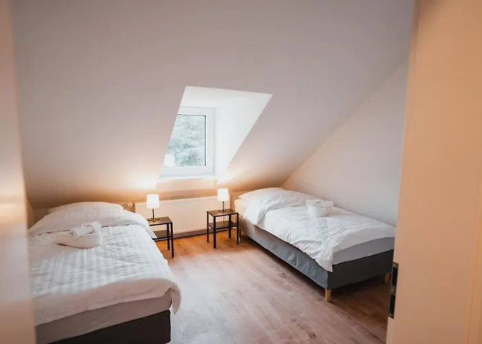 Appartement Working - 8 Single Beds - 5 Schlafzimmer