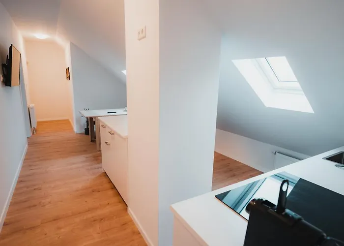 Working - 8 Single Beds - 5 Schlafzimmer Appartement